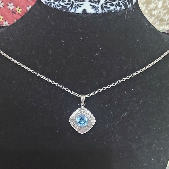 .925 Silver Necklace With Blue Topaz New. - Picture 1 of 7